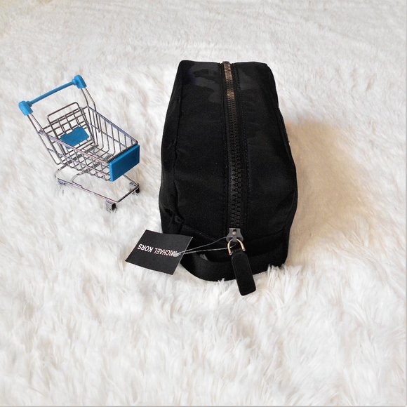 Michael Kors Kent Camo Jacquard Toiletry Kit Black - Picture 8 of 13